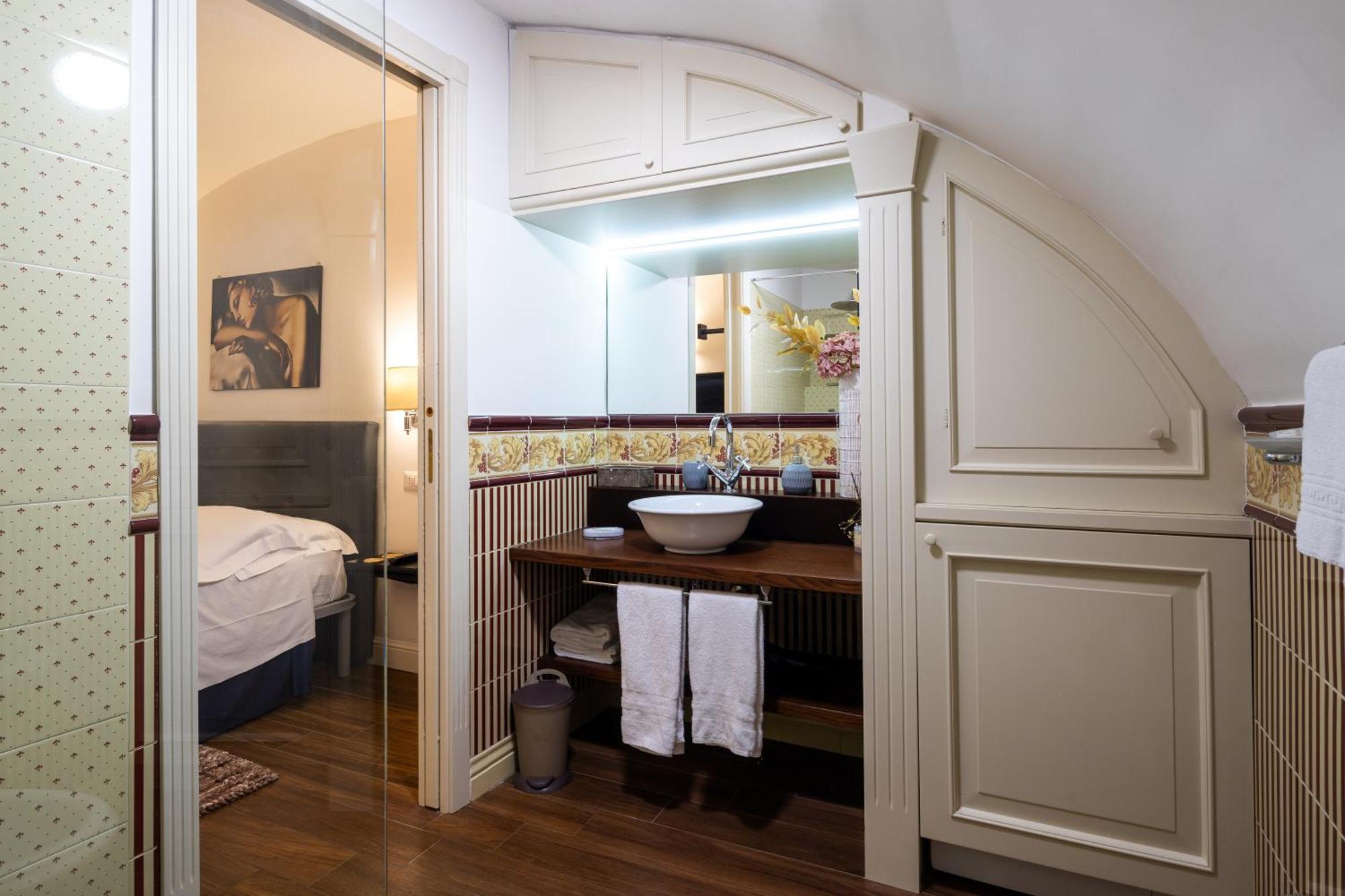Le Piccole Lune Di Monti Apartment Rom